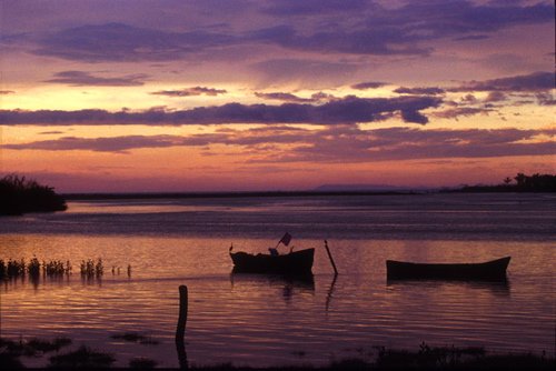 Sunset at tarcoles. Photo by Dave Semler and maraha steffen. All rights reserved.